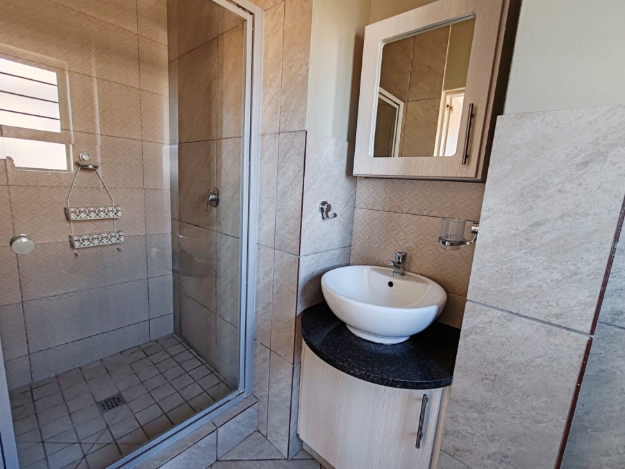 2 Bedroom Property for Sale in Grimbeeck Park North West